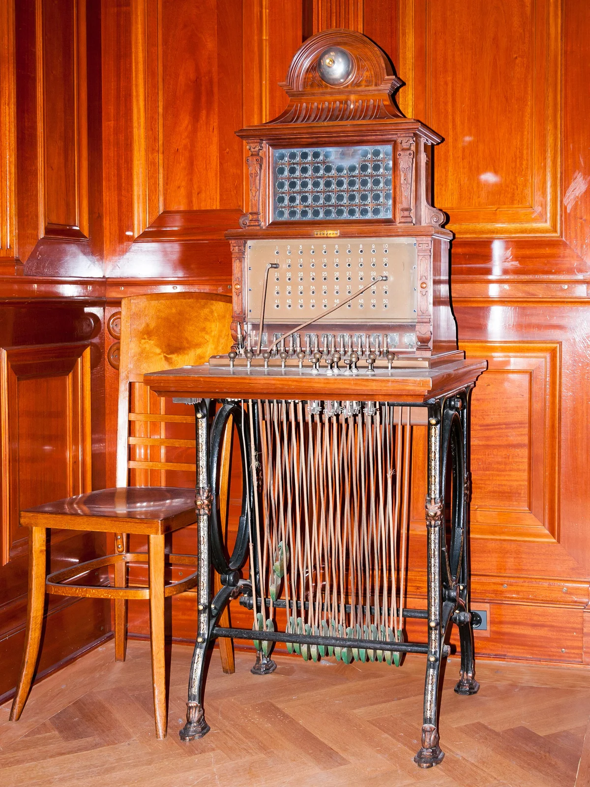Historisk telefonutställning på Tekniska museet